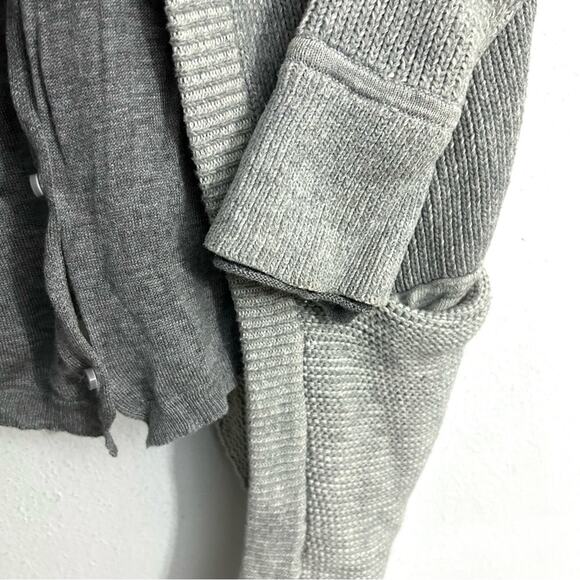 Lululemon Vestigan Cardigan Sweater Cashmere Blend Grey minimalist EUC size 6 - Picture 12 of 15